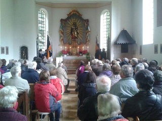 Foto der gef�llten Kapelle